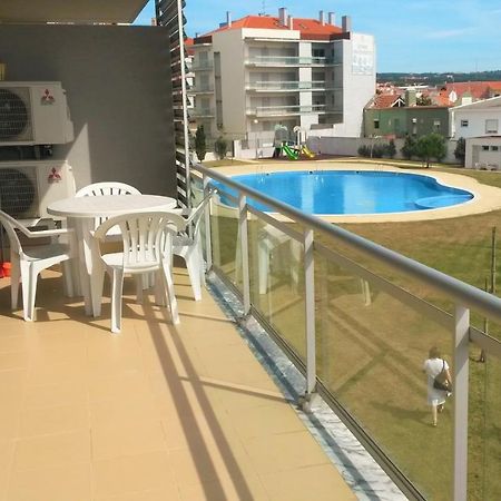 Alojamentos Campo & Mar-T2 Com Piscina Sao Martinho do Porto Exterior photo
