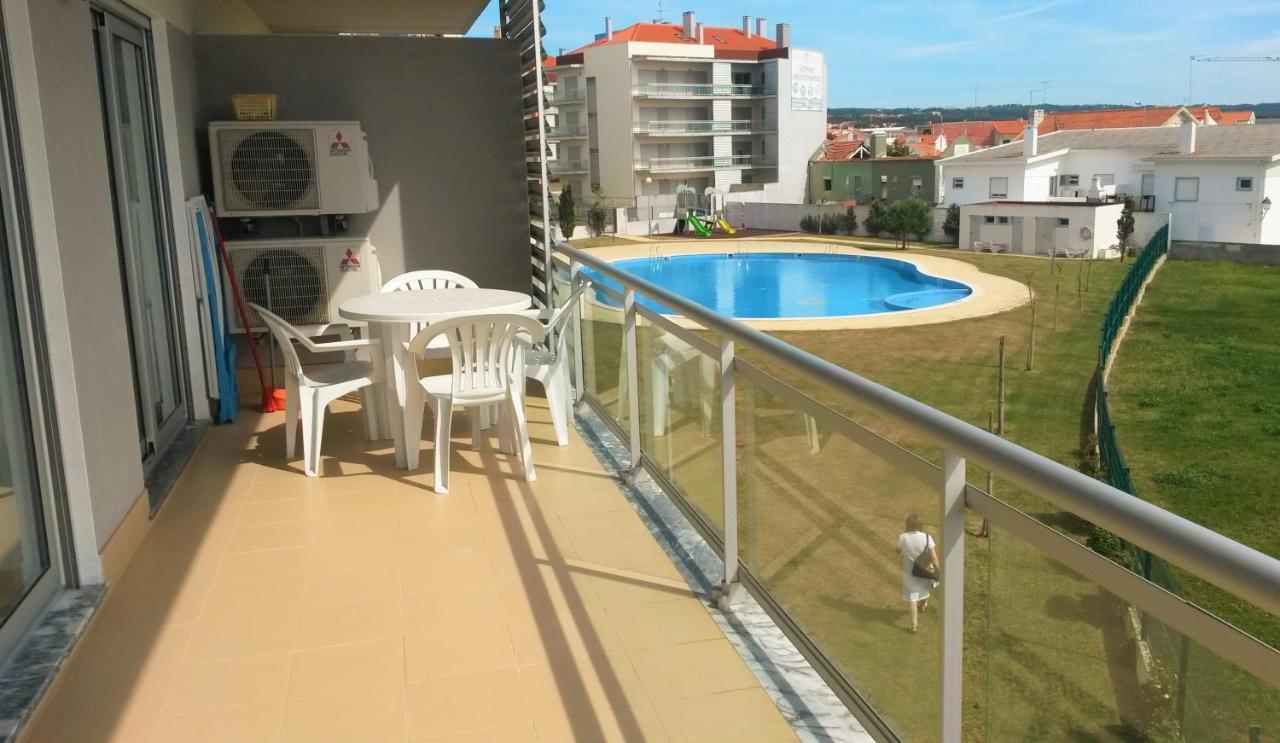 Alojamentos Campo & Mar-T2 Com Piscina Sao Martinho do Porto Exterior photo